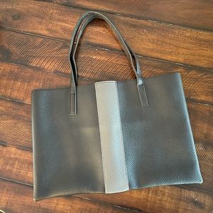 Vince Camuto Tote